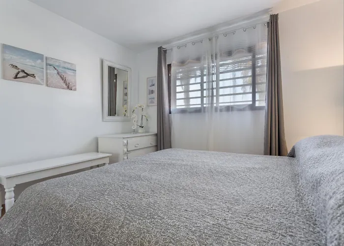 アパート Marvin コラレホ